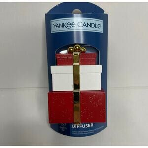 Christmas Yankee Candle ScentPlug Diffuser,‎ Present Design